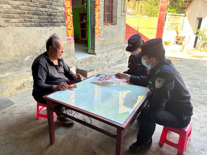 福建德化下寮村学雷锋慰问及公安民警辅警抗疫一线纪实